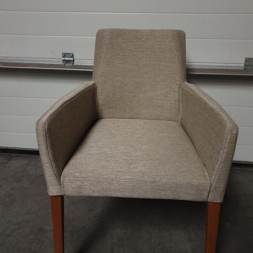 design stoel (voor)